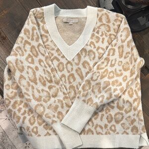 LOFT V-Neck Sweater in Cream and Tan Leopard Print